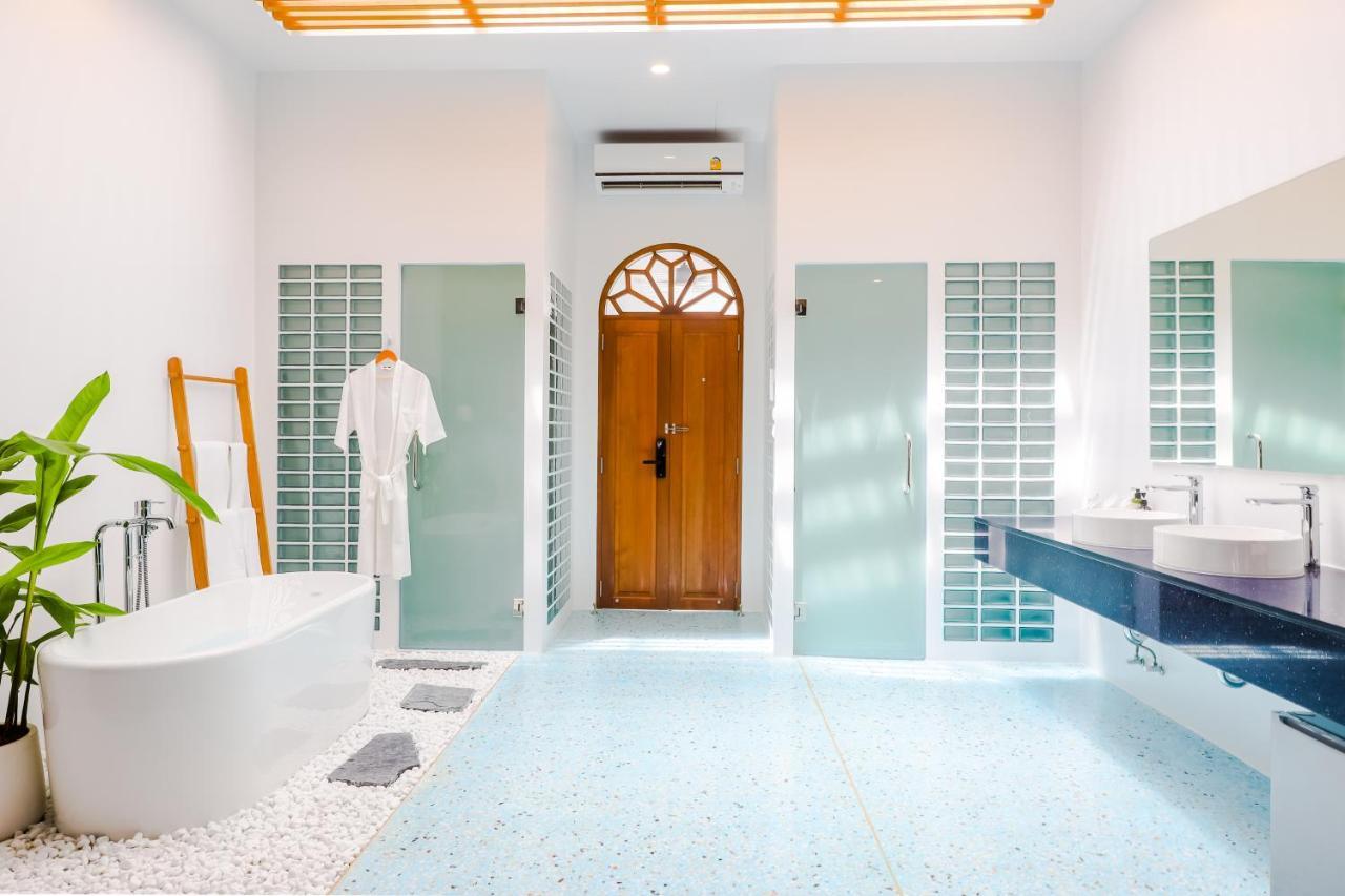 The Elements Boutique House Hotel Phuket Exterior photo