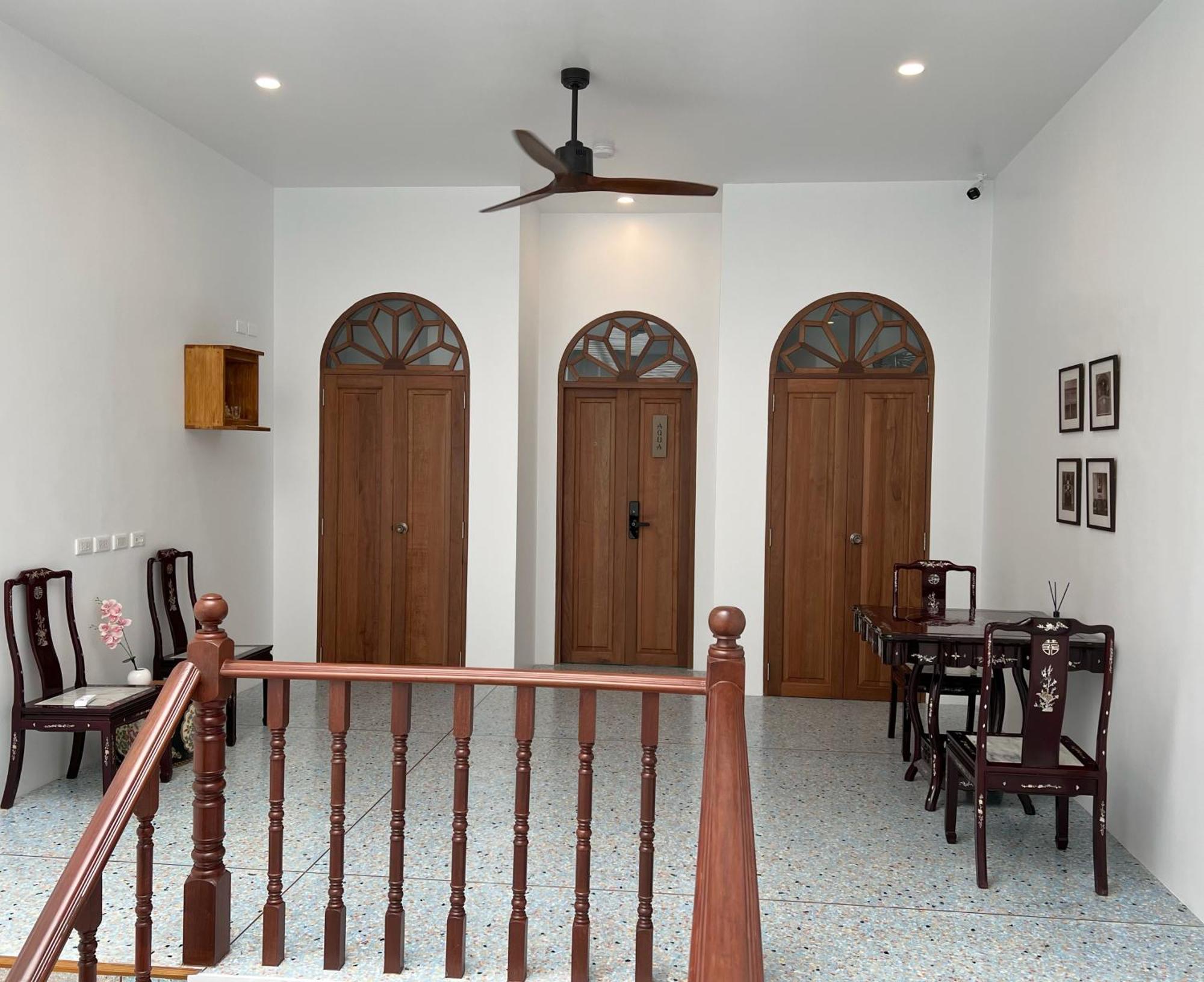 The Elements Boutique House Hotel Phuket Exterior photo